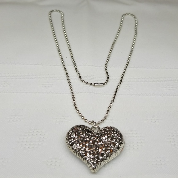 Heart necklace - Picture 4 of 6